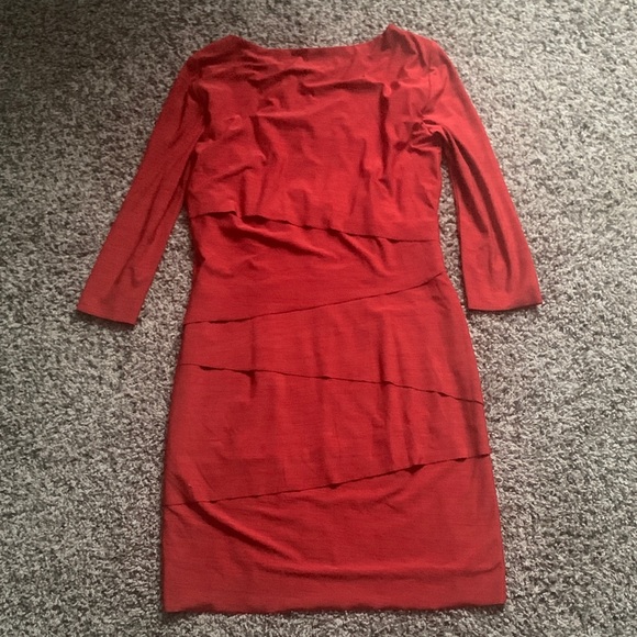 Tahari Arther S. Levine Career Elegant Red Layered Dress Size 6 Business Office - Picture 3 of 3